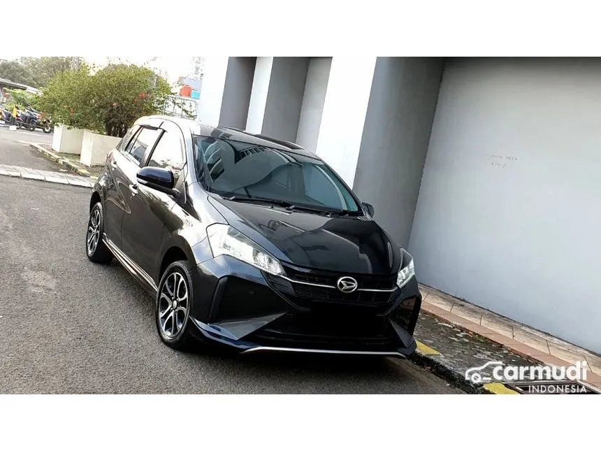 2022 Daihatsu Sirion R Hatchback