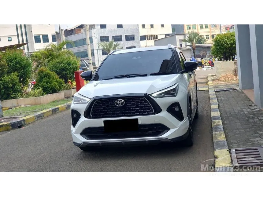 2023 Toyota Yaris Cross S SUV