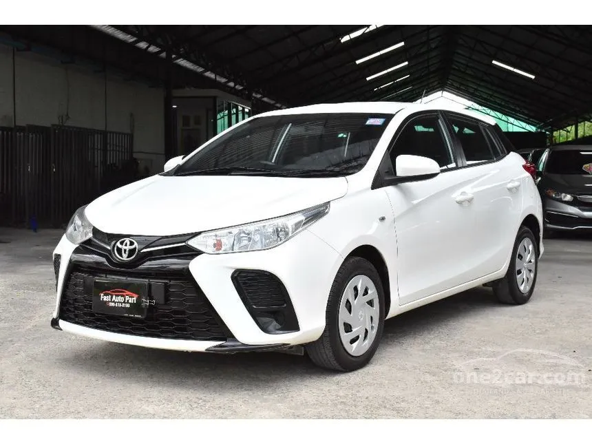 2021 Toyota YARIS Entry Hatchback