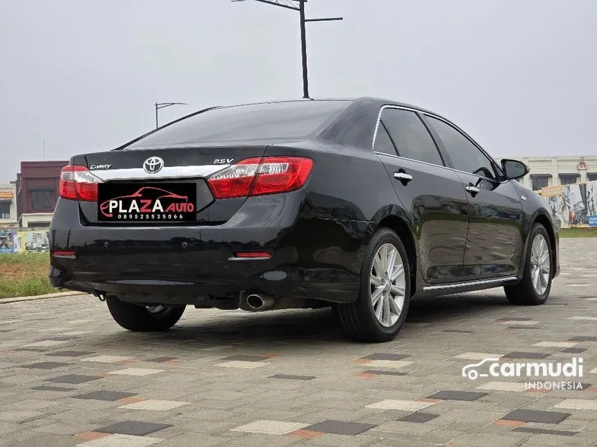 2014 Toyota Camry V Sedan