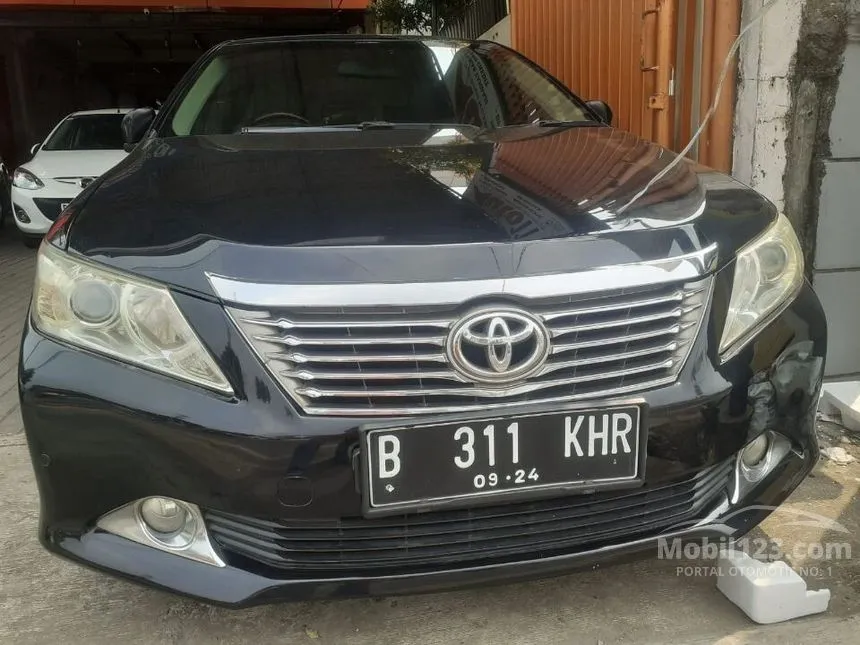 Jual Mobil Toyota Camry 2013 V 2.5 di Banten Automatic Sedan Hitam Rp 180.000.000