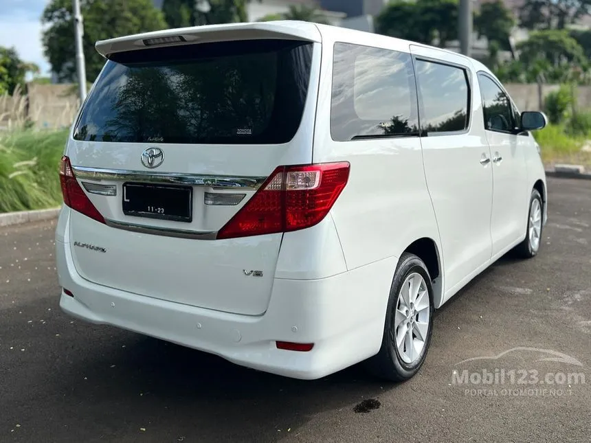 2013 Toyota Alphard V V MPV