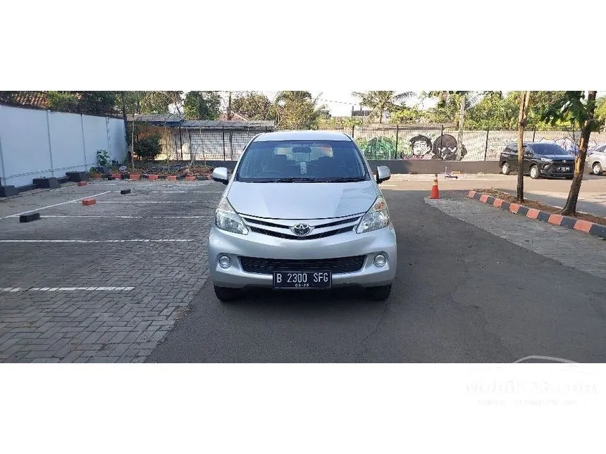 Jual Mobil Toyota Avanza 2014 E 1.3 di DKI Jakarta Manual MPV Silver Rp 110.000.000