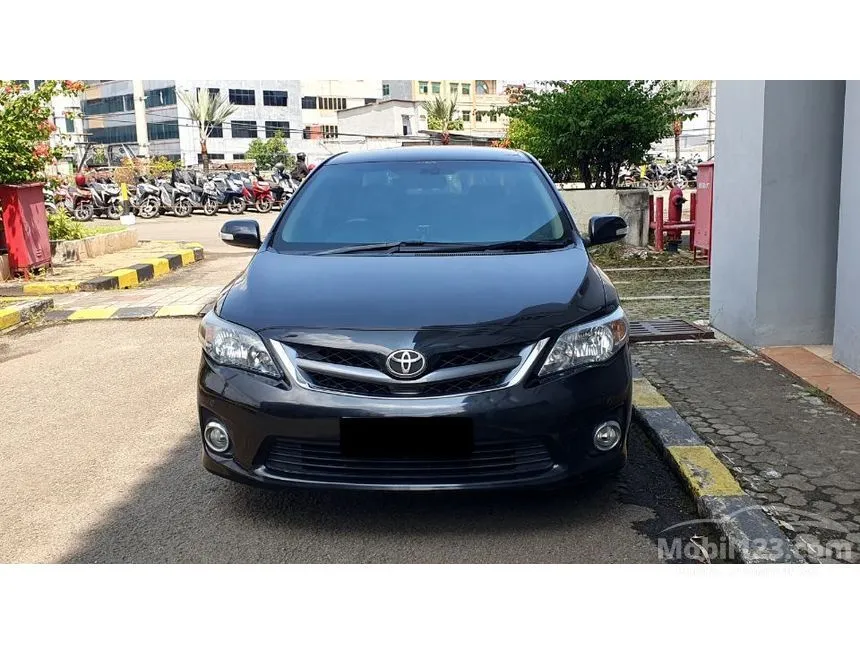 2012 Toyota Corolla Altis V Sedan