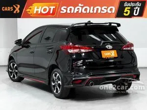 2023 Toyota YARIS 1.2 Premium Hatchback
