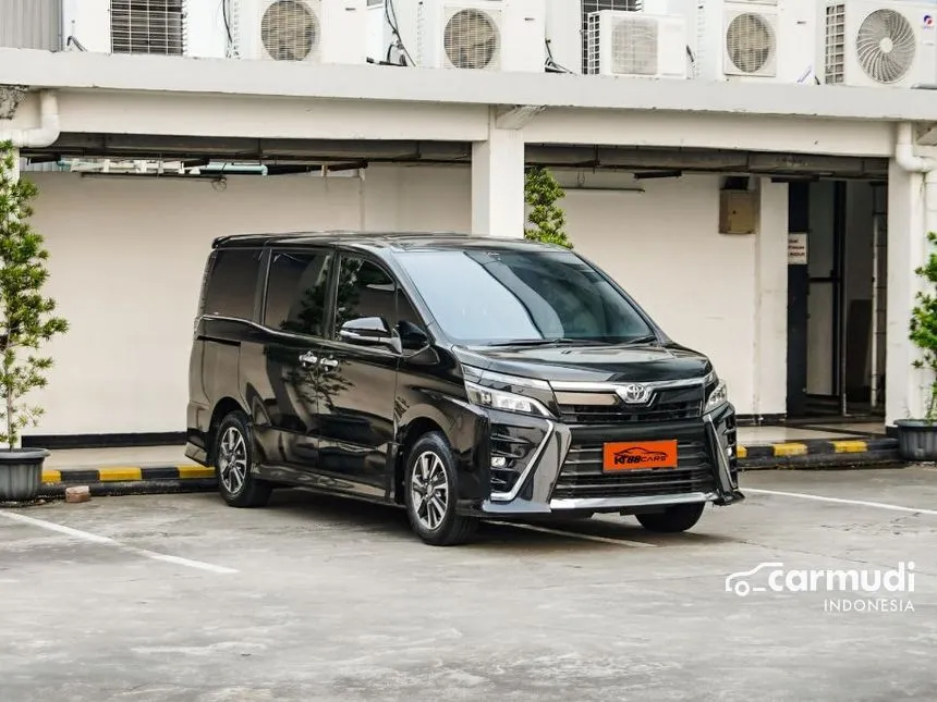 2019 Toyota Voxy MPV