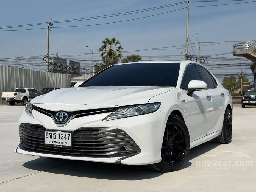 2020 Toyota CAMRY Hybrid Sedan