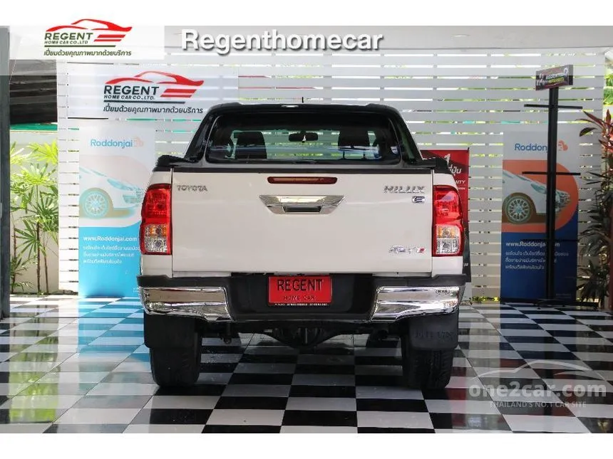 2018 Toyota HILUX REVO E Prerunner Smart Cab Pickup