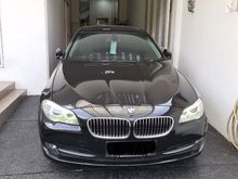 2011 BMW 528i Luxury black int black 3tv Sunroof km 50rb service record full original