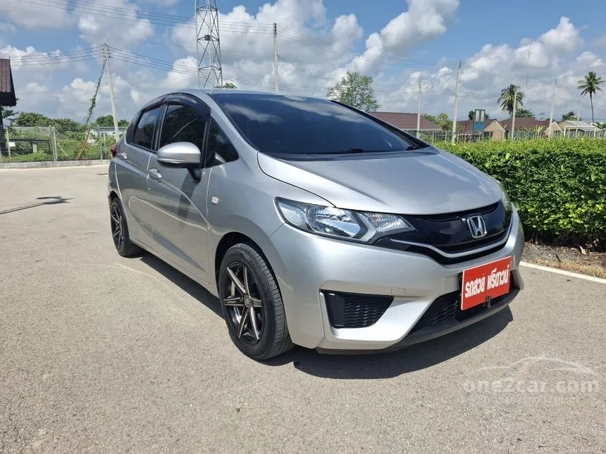 2016 Honda JAZZ V Hatchback