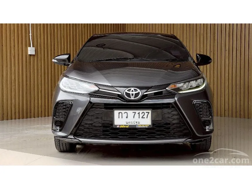 2022 Toyota YARIS Sport Hatchback