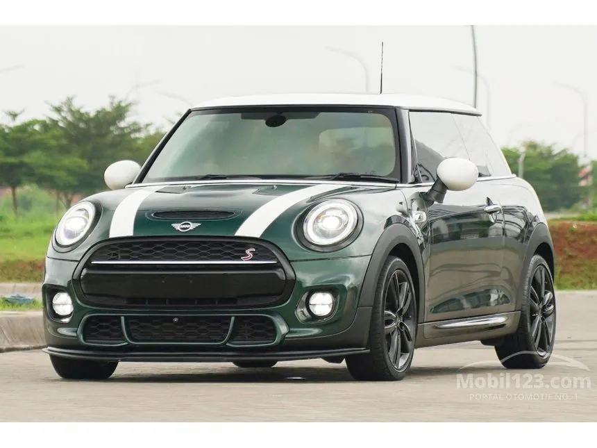 2018 MINI Cooper S 3 Door (Red Hot) Hatchback