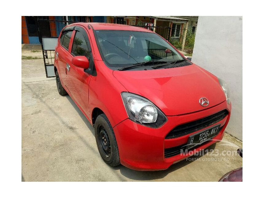 Jual Mobil Daihatsu Ayla 2015 M 1.0 di Jawa Barat Manual 