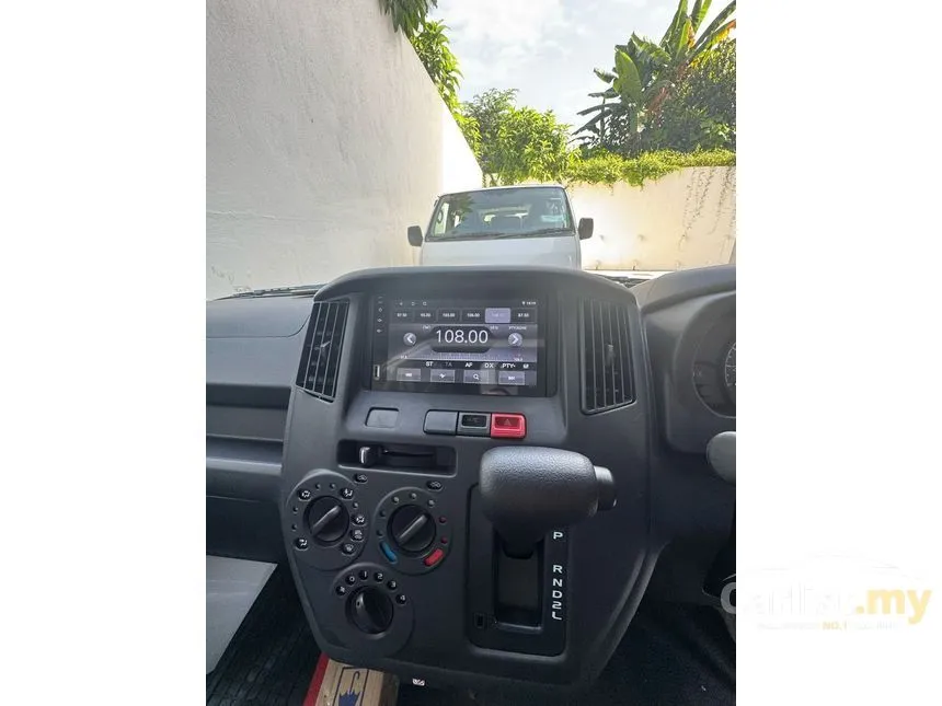 2025 Daihatsu Gran Max Panel Van