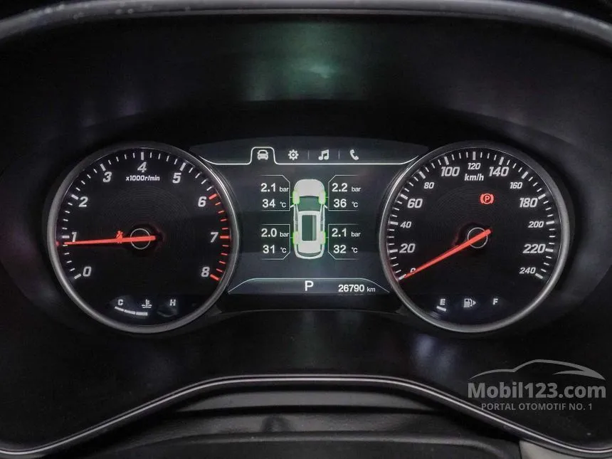2019 Wuling Almaz LT Lux Exclusive Wagon