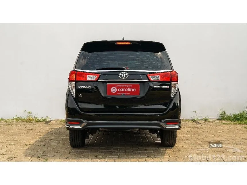 2021 Toyota Kijang Innova Venturer MPV