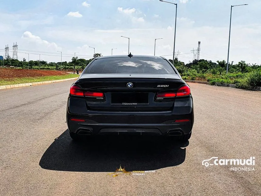 2024 BMW 520i M Sport Sedan