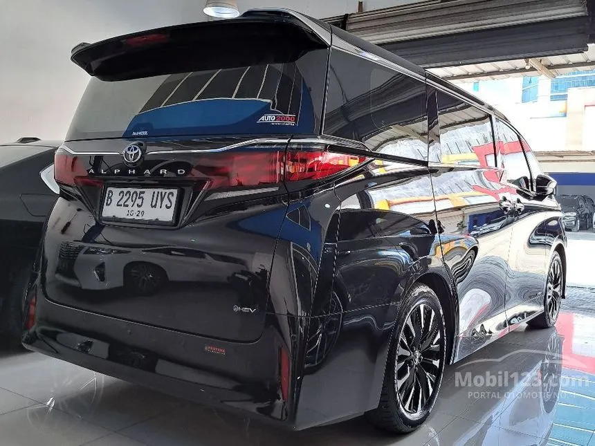 2024 Toyota Alphard HEV (Premium Color) MPV