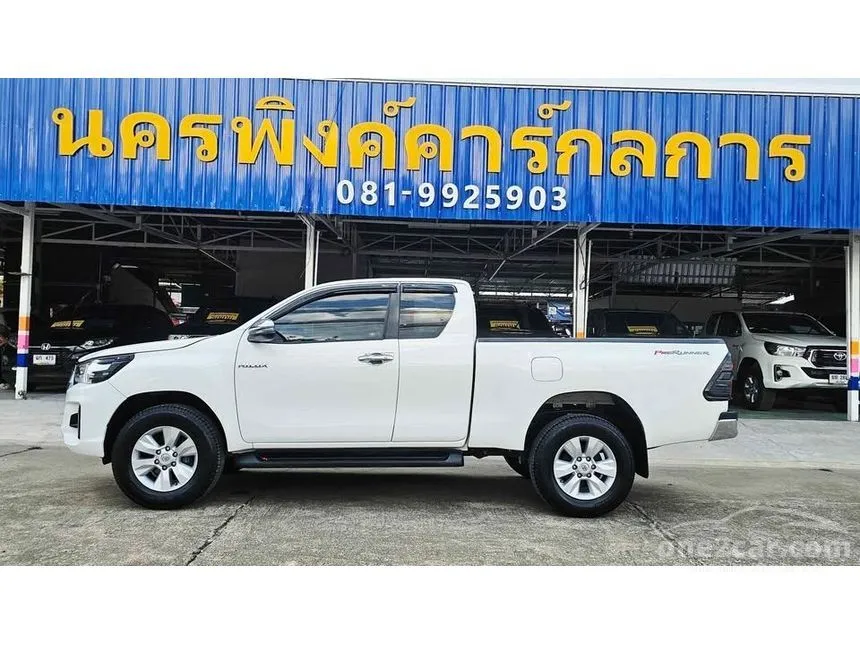 2018 Toyota HILUX REVO E Prerunner Smart Cab Pickup