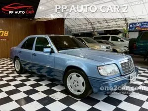 1993 Mercedes-Benz E220 2.2 W124 (ปี 85-96)  Sedan