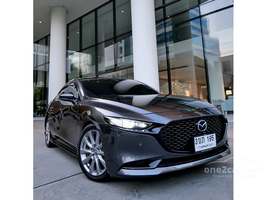2022 Mazda 3 SP Sedan