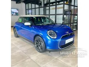 2025 MINI Cooper Cooper SE Hatchback