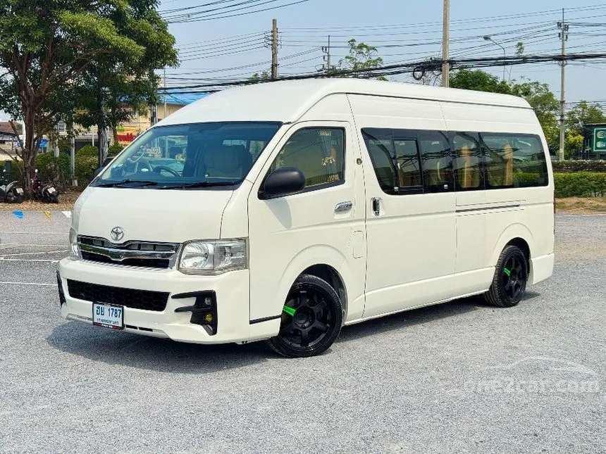 2013 Toyota Hiace D4D Van