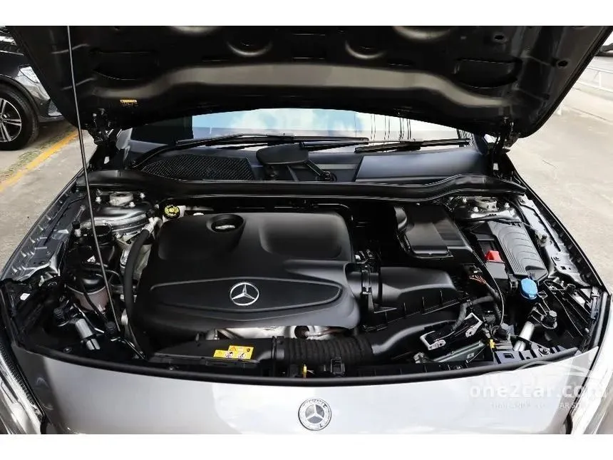 2020 Mercedes-Benz GLA200 Urban SUV