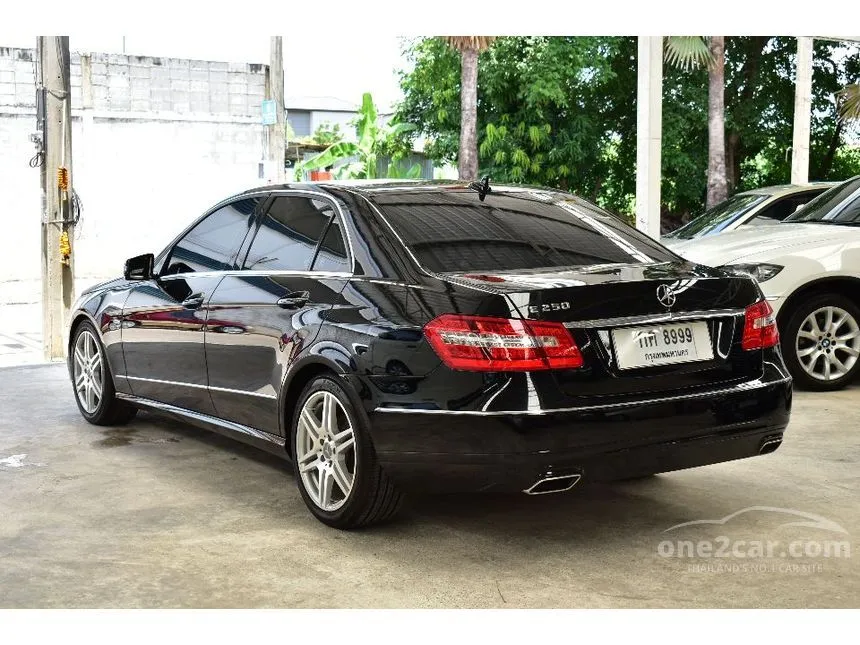 2013 Mercedes-Benz E250 Avantgarde CGI BlueEFFICIENCY Sedan