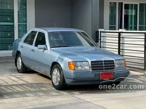1993 Mercedes-Benz 220E 2.2 W124 (ปี 85-96) Sedan