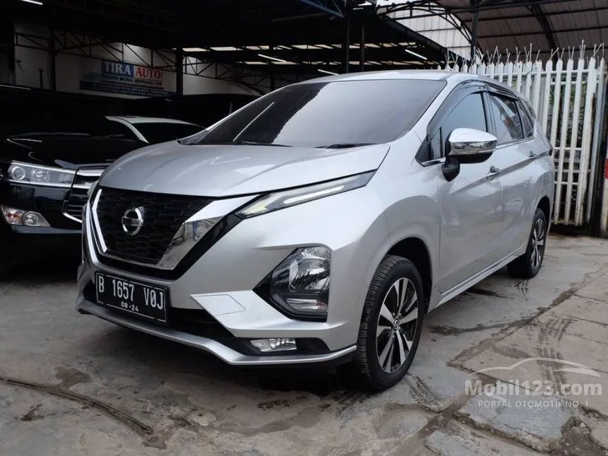 Jual Mobil Nissan Livina 2019 VL 1.5 di DKI Jakarta Automatic Wagon Silver Rp 199.000.000