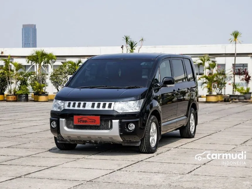 2015 Mitsubishi Delica D5 MPV