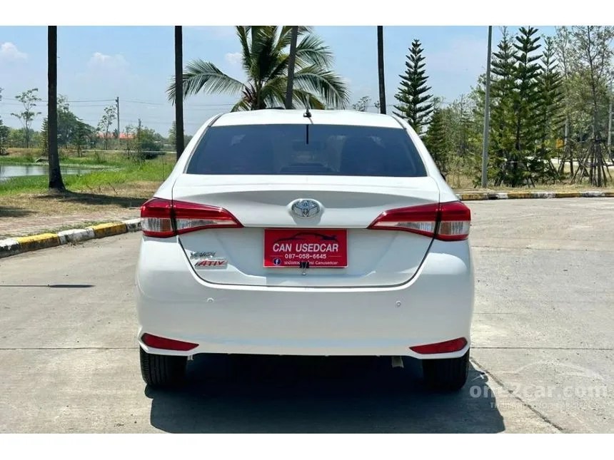 2017 Toyota Yaris Ativ J Sedan