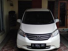 2011 Honda Freed 1.5 E PSD tg 1