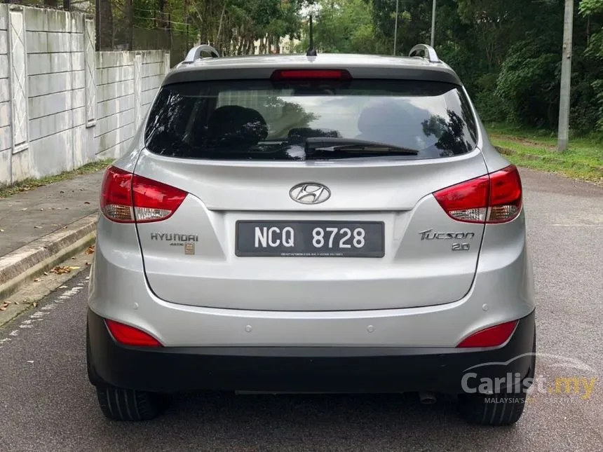 2011 Hyundai Tucson Premium SUV