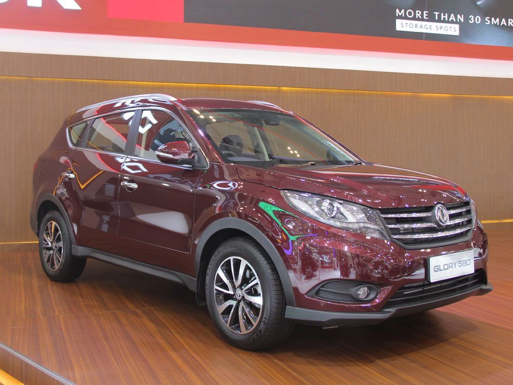 DFSK Glory 580 Terjual Lebih dari 300 unit di GIIAS 2018