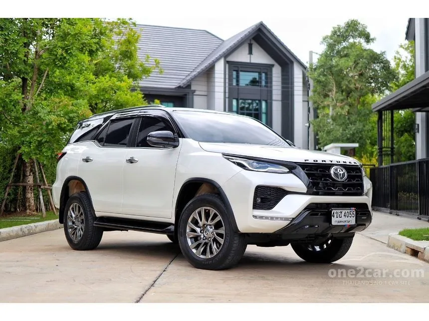 2021 Toyota FORTUNER V SUV