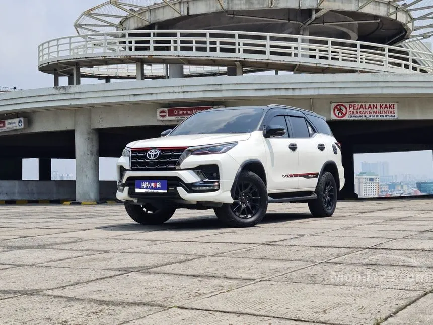 2021 Toyota Fortuner VRZ TRD 4X2 SUV