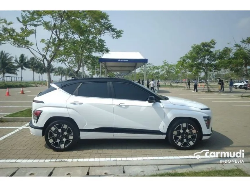 2024 Hyundai Kona Electric Long Range Signature Wagon