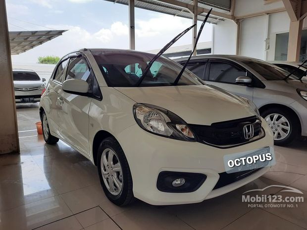 Honda Brio  Mobil  Bekas  Baru dijual di  Jawa barat 