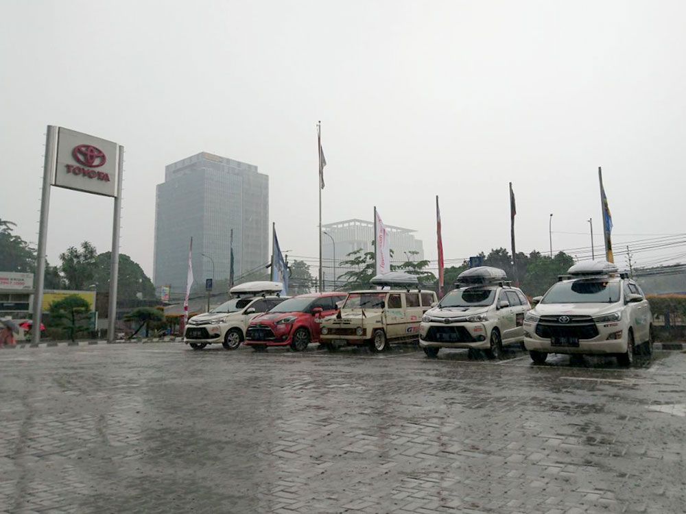 MPV Andalan Toyota Mampu Libas 6 Pulau Tanpa Halangan