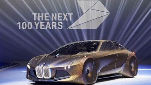 BMW ฉลองครบ 100 ปีด้วยรถต้นแบบ Vision Next 100