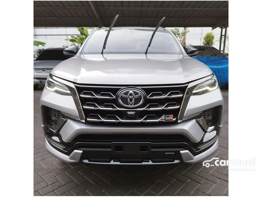 Jual Mobil Toyota Fortuner 2024 GR Sport 2.8 di Banten Automatic SUV Silver Rp 601.000.000