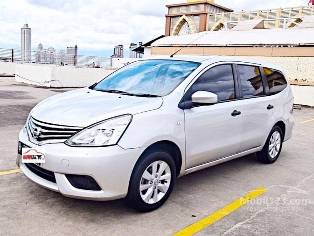 nissan livina 2015