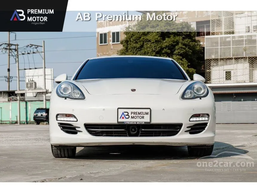 2013 Porsche PANAMERA S Hybrid Sedan