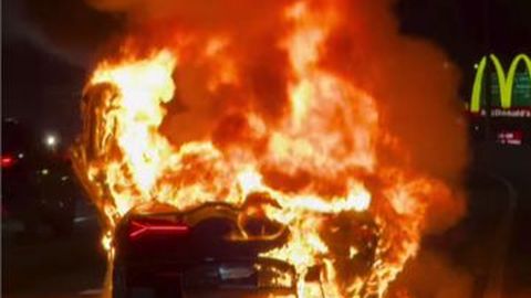 Kasihan, Lamborghini Revuelto Milik Influencer AS Hangus Terbakar