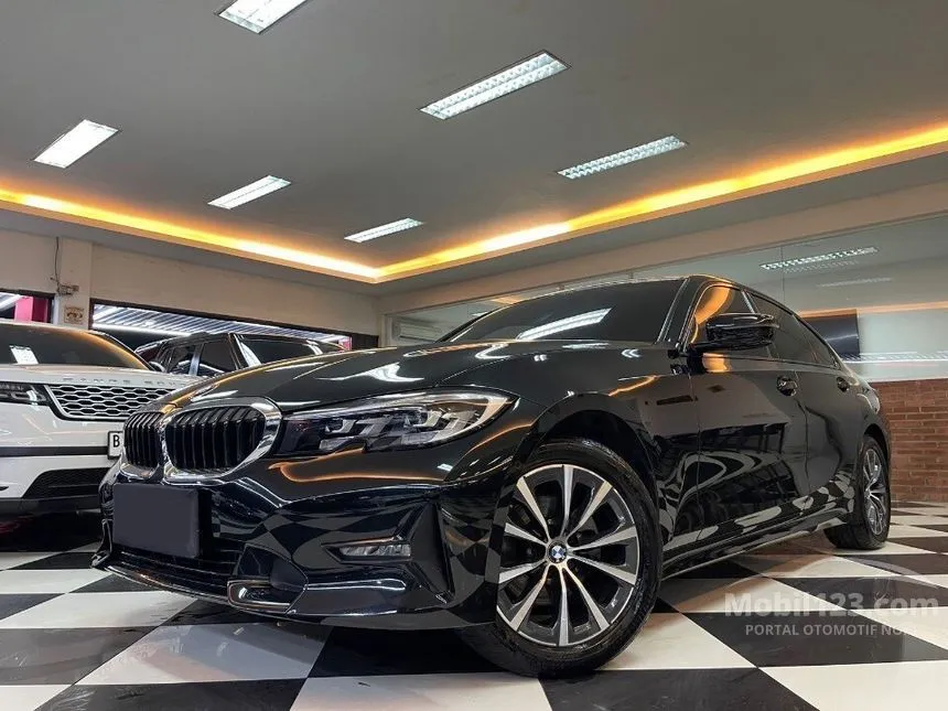 2021 BMW 320i Dynamic Sedan