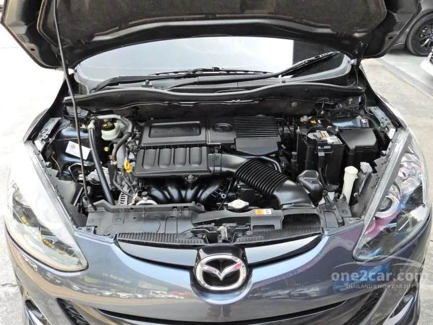 2014 Mazda 2 Elegance Maxx Sedan