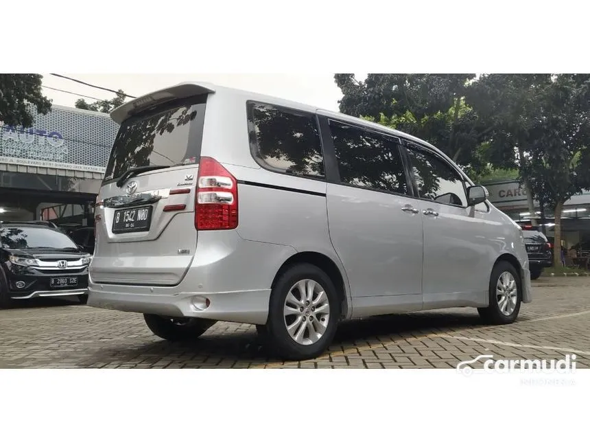 2014 Toyota NAV1 V Limited MPV