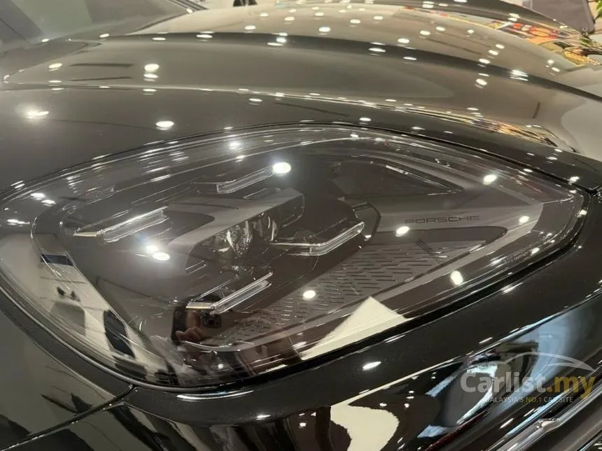 2025 Porsche Cayenne SUV